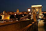 Kettenbrcke mit Knigspalast in Budapest