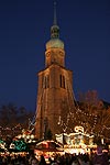 weihnachtlich geschmckte Reinoldi-Kirche in Dortmund