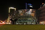 Stadtbibliothek mit RWE-Tower im Hintergrund in Dortmund