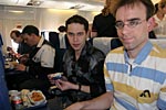 Ioannis und Matthias im Flugzeug
