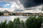 Blick auf Moldau, Karlsbrcke und Prager Burg