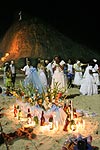 Neujahrsritual am Strand von Copacabana