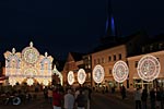 Marktplatz Unna geschmückt mit italienischer Lichtkunst